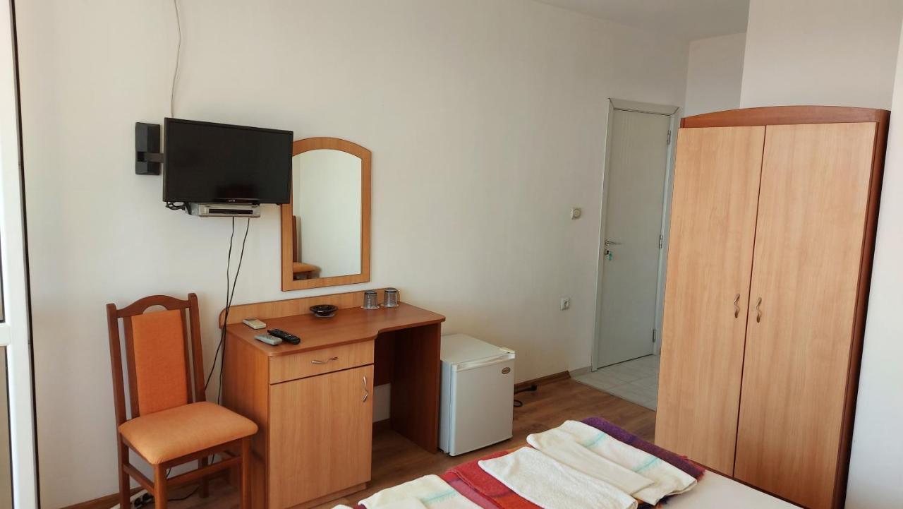 Guest House Rona - Free Parking And Sea View สวิติ วลัส ภายนอก รูปภาพ