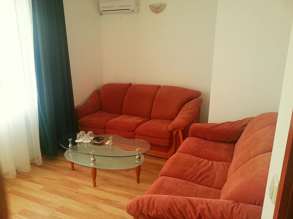 Guest House Rona - Free Parking And Sea View สวิติ วลัส ภายนอก รูปภาพ